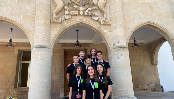The English School Junior Achievement Team Ciclo and attended a meeting with President of the Republ